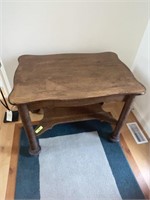 Signed Bailey table Oak grain, 40x27x30