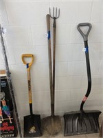 shovel, pitch fork