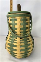 Tall gourd with Protector and lid