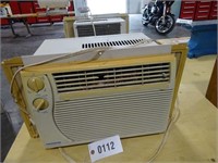 Fedders 110v Air Conditioner 5,000 btu
