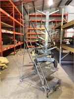 warehouse ladder 6 step 5 ft H