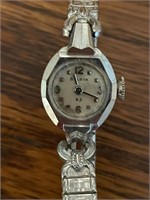 Bulova 18k Gold L6 Watch