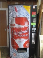 Soda Vending Machine  CLEAN & WORKING
