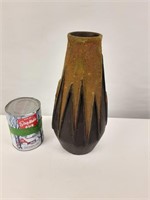 Vase en céramique brutalisme