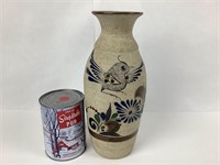 Vase en céramique peint signée