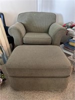 Lazyboy Over Size Chair And Ottoman 35x37x35
