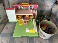 Children’s Hello Kitty Playhouse, Plastic Toy