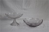 Depression glass pedestal fruit bowl 5.5" H and