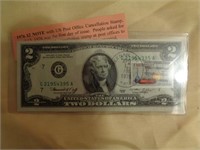 1976 $2 BILL WITH POSTAGE STAMP