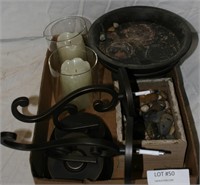 FLAT BOX OF PRIMITIVE LOOK DECORATIVE ITEMS