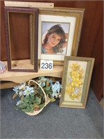 Gold hanging frame w 8x10 matFlower picture,