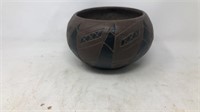 D.H.Miller southwest style pottery vase 4 x 7