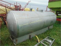 1000 GALLON SKID STAINLESS STEEL TANK WATER ONLY