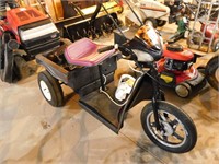 3 WHEEL BATTERY OPERATED SCOOTER