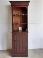 Cabinet With Exposed shleves