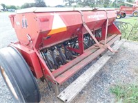 INT 510 SEED DRILL WITH GRASS BOX