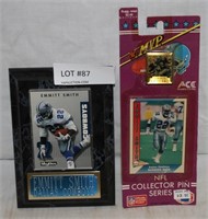 EMMITT SMITH COLLECTER PIN SET, SKYBOX CARD PLAQUE