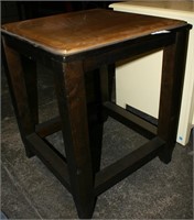 NEW SOLID WOOD SQUARE END TABLE