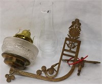 19TH C. EAST LAKE BRASS BRACKET LAMP WITH GLASS