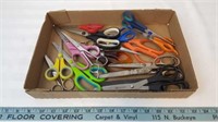 Assorted scissors, box lot full.