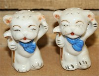 Pair of Vintage Mouse Salt/Pepper Shakers
