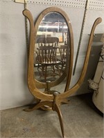 OVAL MIRROR ON STAND