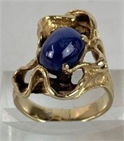 14K Yellow Gold Ring with Synthetic Star Sapphire