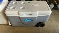 Coleman xtreme cooler on wheels