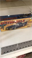 New In Box Batmobile 1:25 Scale Plastic Model Car