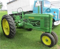 JOHN DEERE B TRACTOR