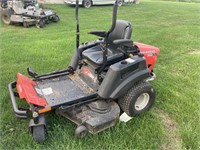 Zero turn riding lawn mower