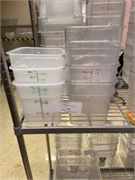 Cambro 4qt Storage Containers. (7qty)