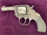 Harrington & Richardson, The American Revolver