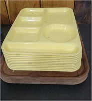 Plastic Eating & Serving Trays