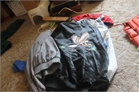 LARGE LOT OF MENS WIND BREAKERS JACKETS