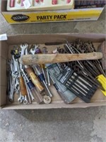 Wrenches and more
Whole flat