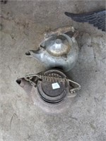 Wagner pot metal pot, unmarked cast iron pot