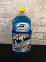 Multipurpose cleaner Fabuloso bleach alternative