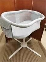 Halo Baby Bassinet preowned