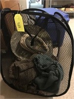 LAUNDRY HAMPER WITH CAMO INSULATED ACCESSORIES