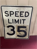 SPEED LIMIT SIGN