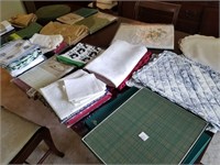 lot of NICE table linens