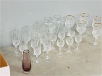 boxlot- assorted glass & stemware