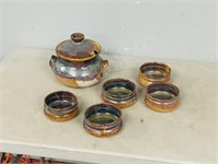Pottery tureen & bowls