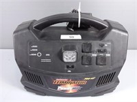 Motomaster Eliminator Powerbox