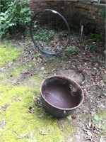 Iron Washpot Flower Stand (Pot has been welded)