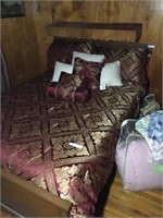 Full Size Bed W/ Comforter Set / Linens