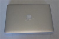 Apple Macbook Pro 13" - Untested