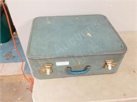 retro suitcase- full model cars & toys/ parts