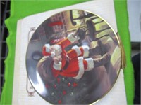 Santa Clause Collector Plate